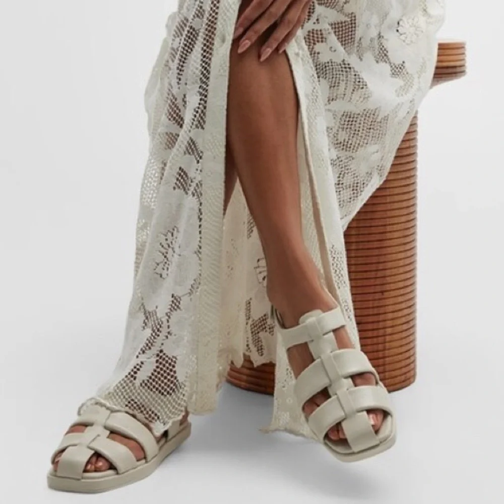 Vince Rava Leather Fisherman White Strappy Sandals 9.5 - Picture 1 of 13